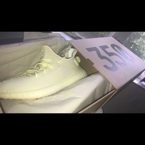 Size 10 adidas yezzy boost 350 V2 butter